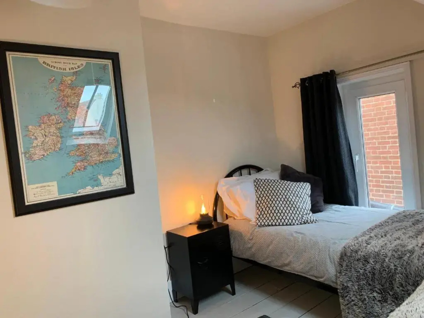 Luxury 5 bed cottage next to the sea in Sheringham - dog friendly!