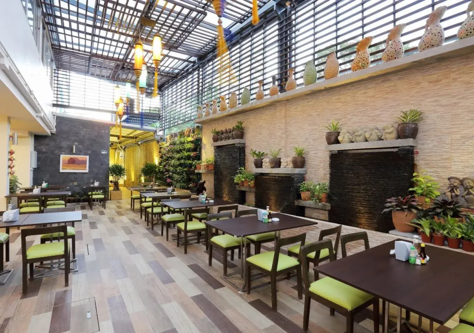 Отель On Hotel Phuket