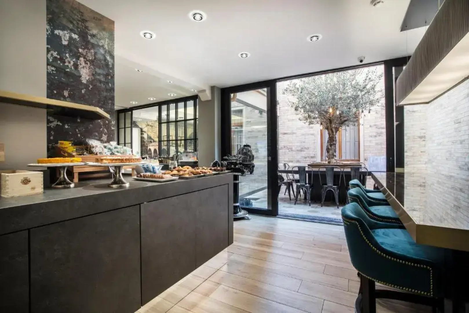 Отель Milano & Spa