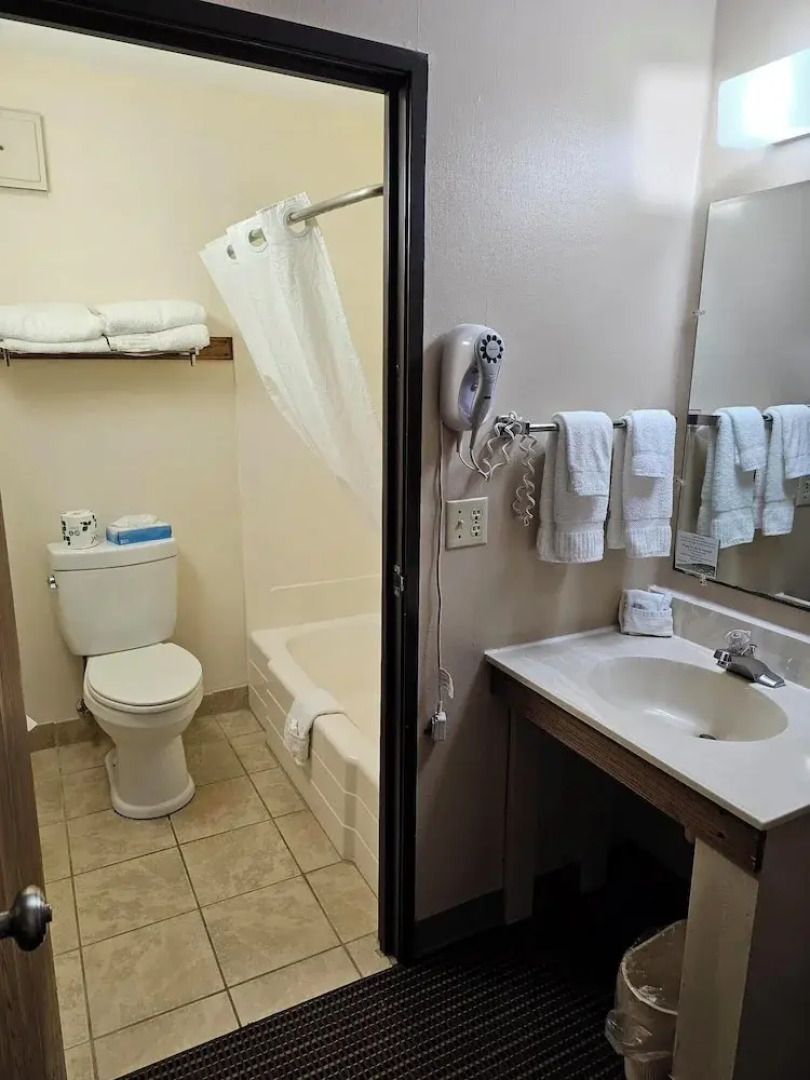 Crookston Inn & Convention Center