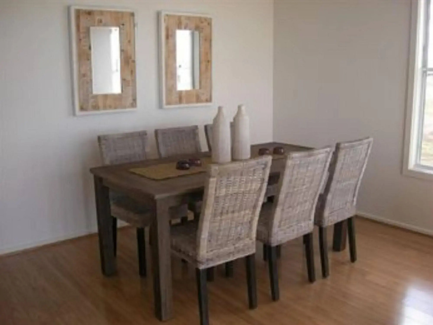 Caves Coastal Bar & Bungalows