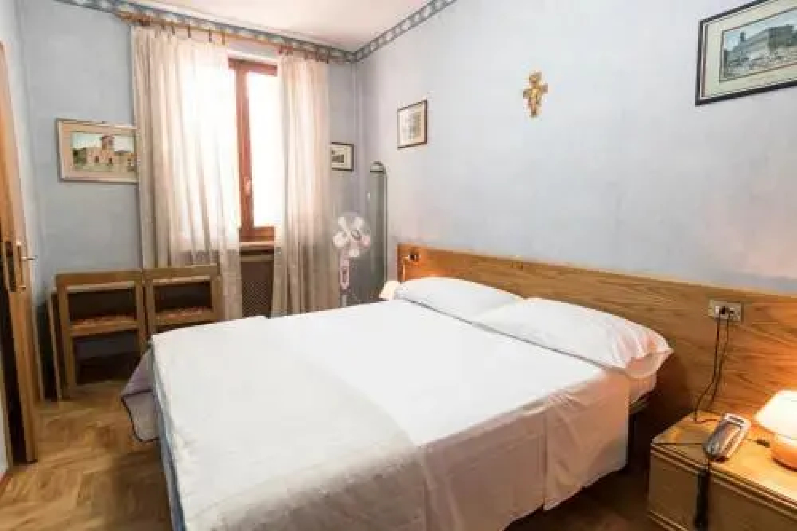 Camere R 75