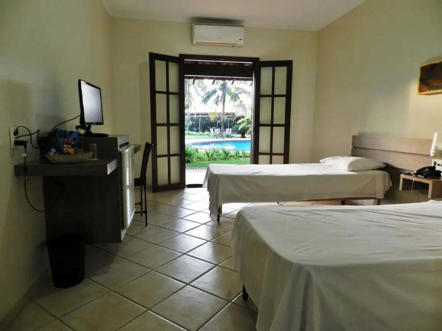 Premier Garden Hotel