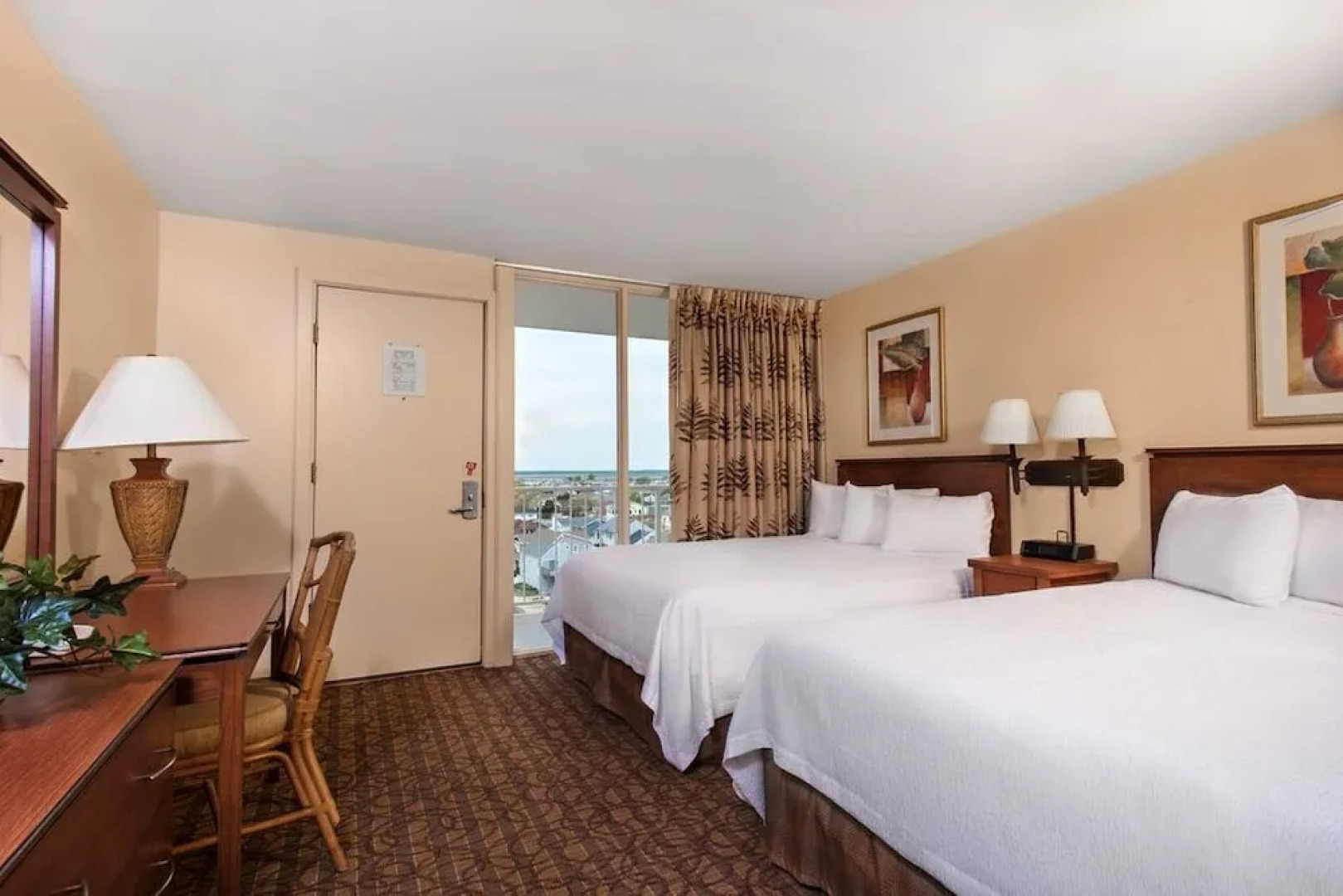 Reges Oceanfront Resort