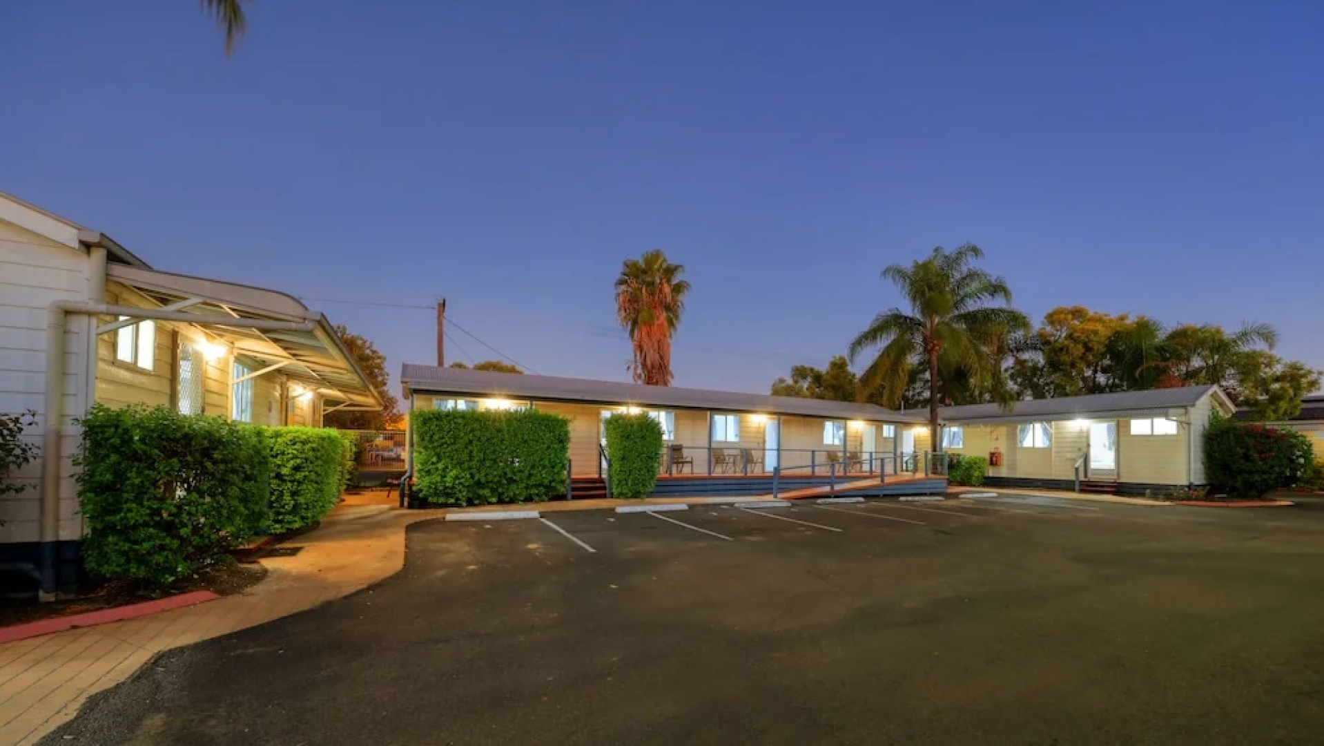 Bottle Tree Gardens Motel
