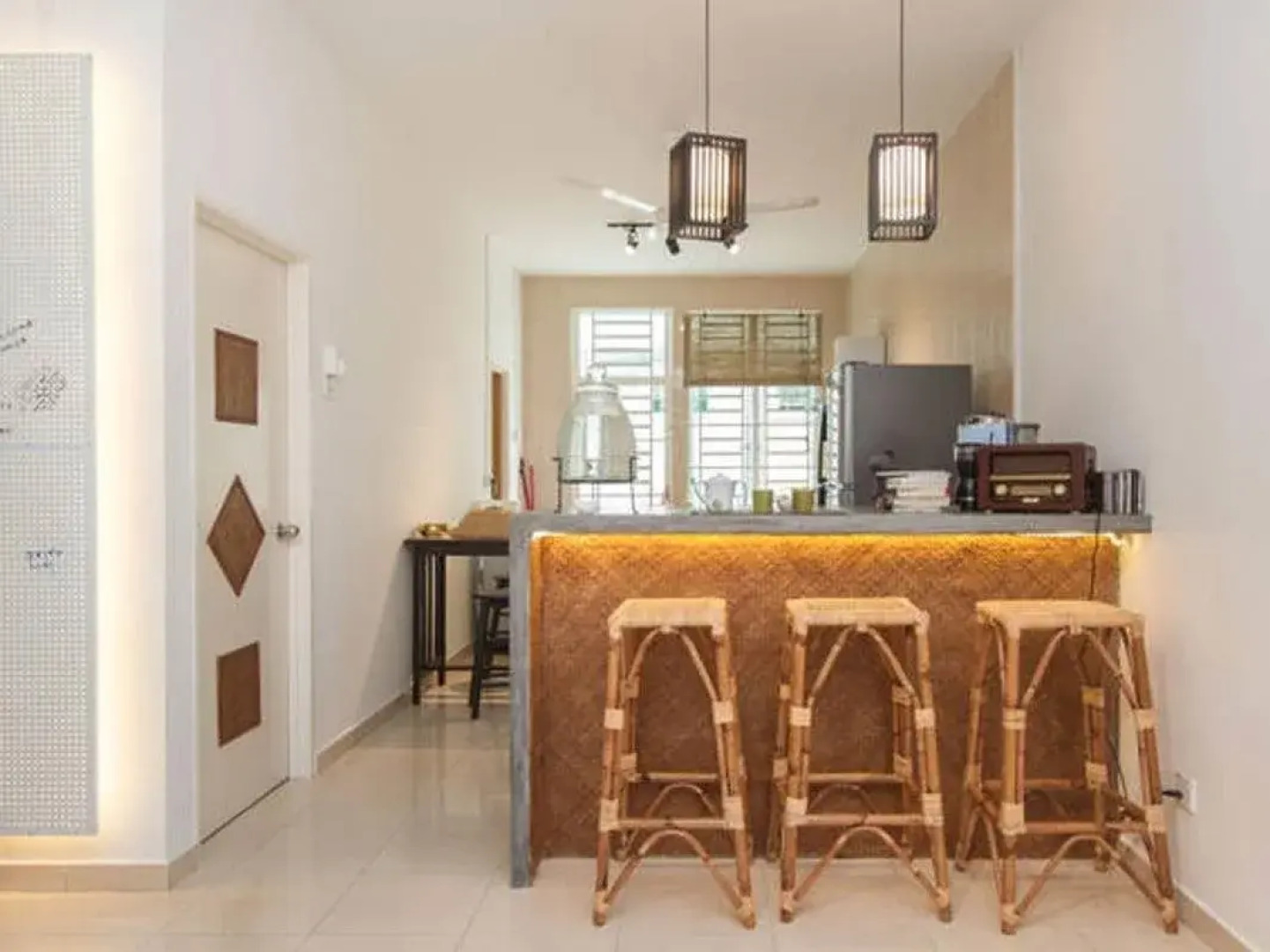 Balik Pulau BookLodge B&B