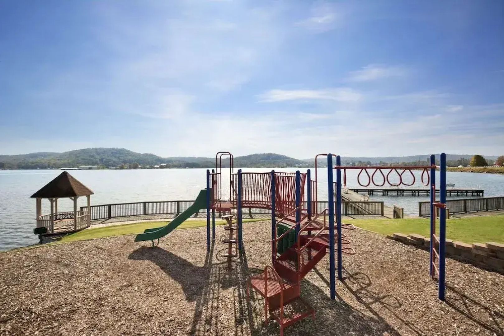 Holiday Inn Lake Guntersville