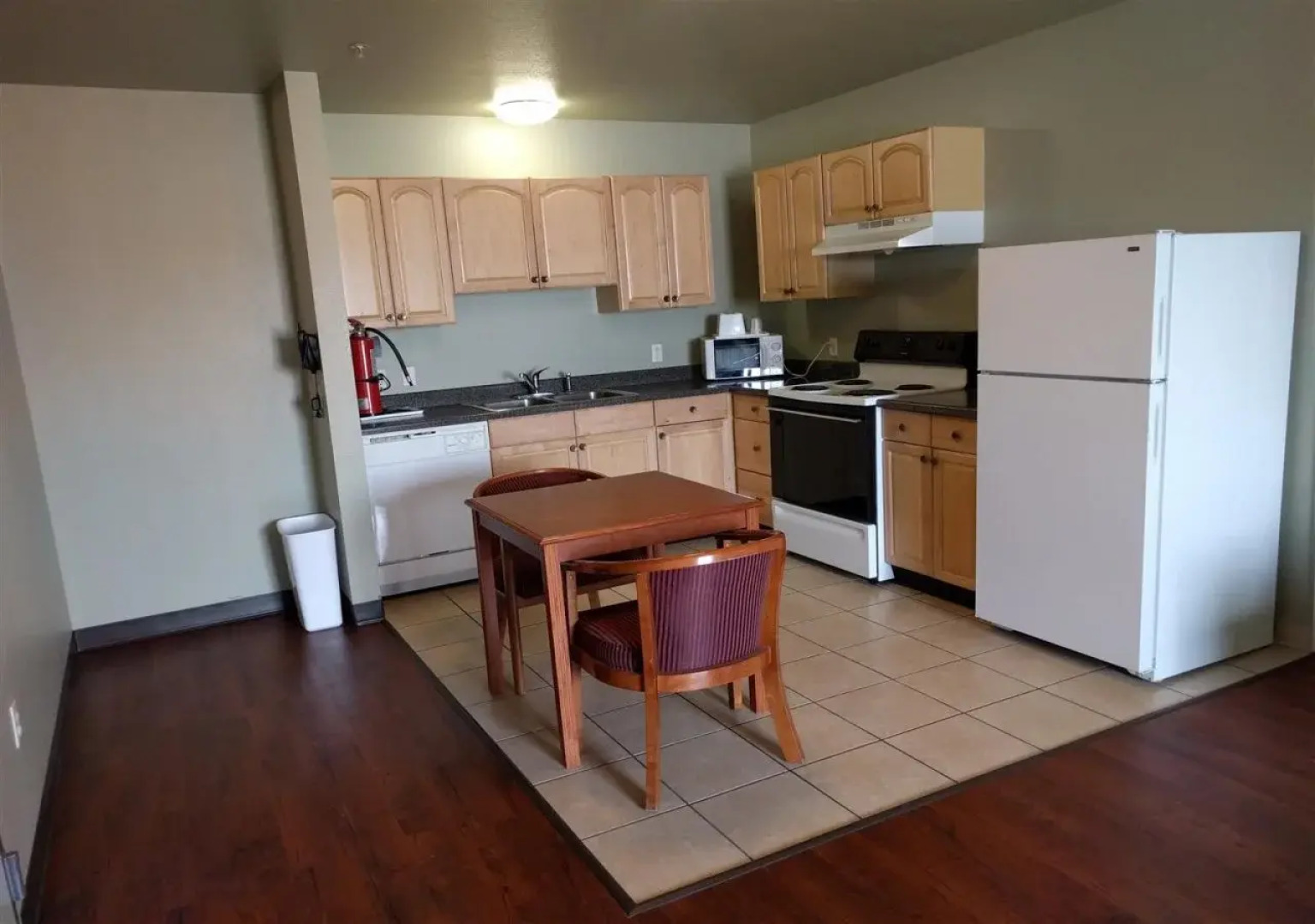 Americas Best Value Inn and Suites