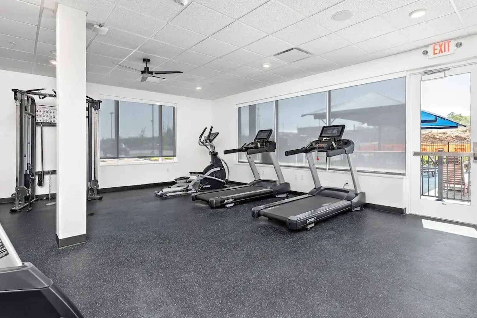 Holiday Inn Express Kansas City North – Parkville by IHG