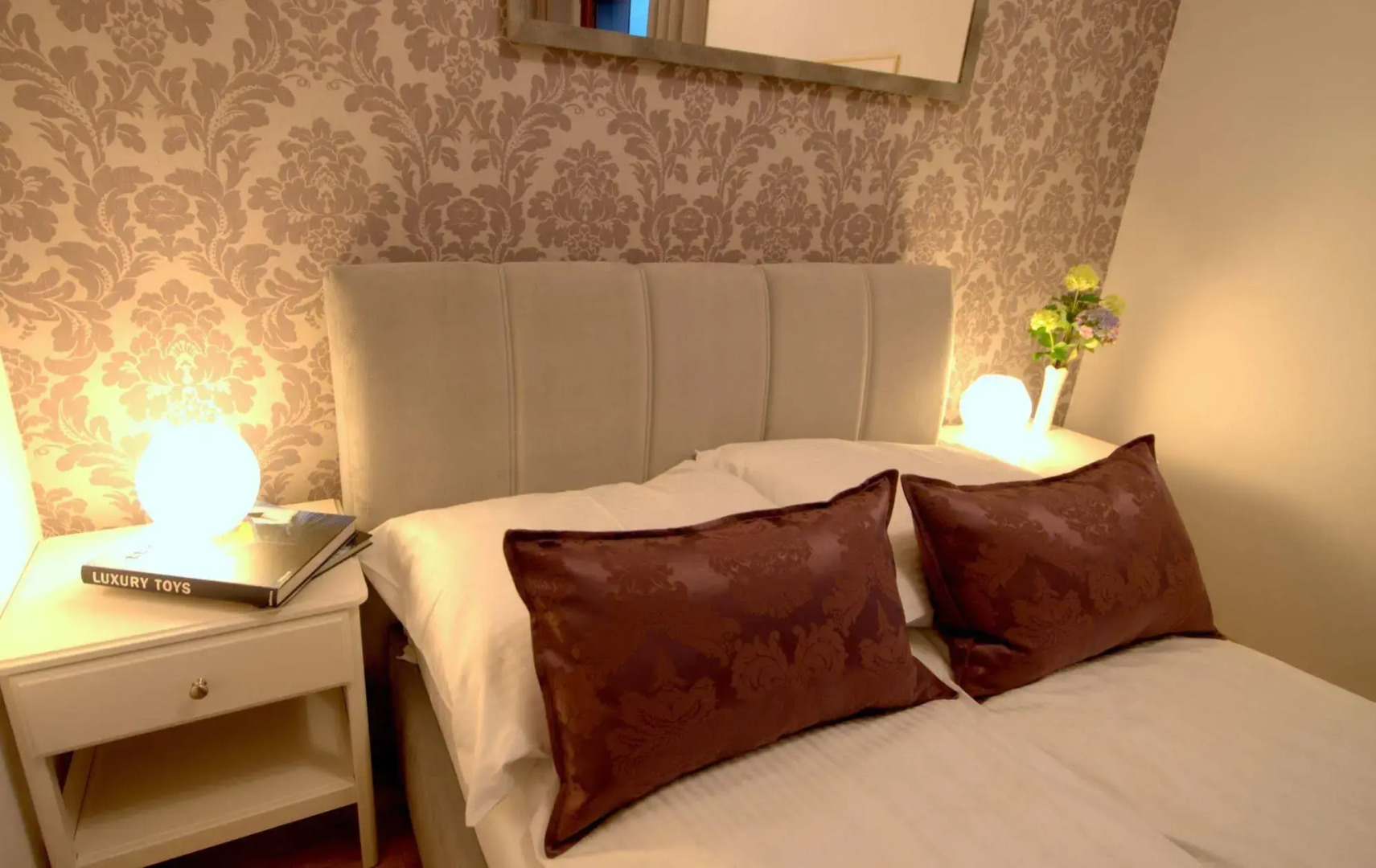 IRS ROYAL APARTMENTS - IRS Nad Motlawa