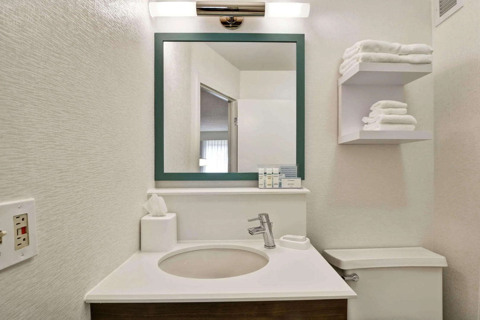 Hampton Inn Columbia-I-26 Airport