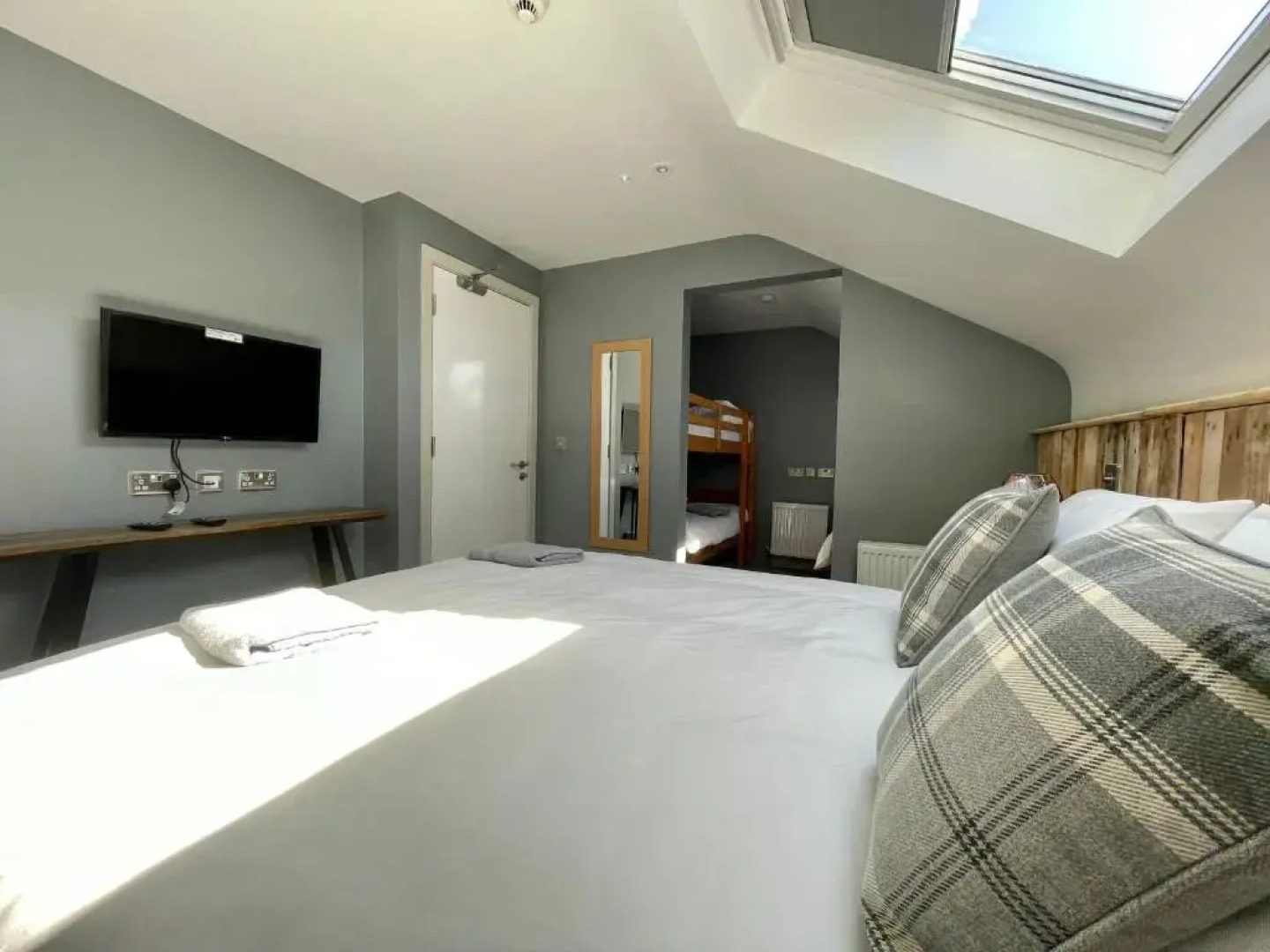 Rostrevor Mountain Lodge