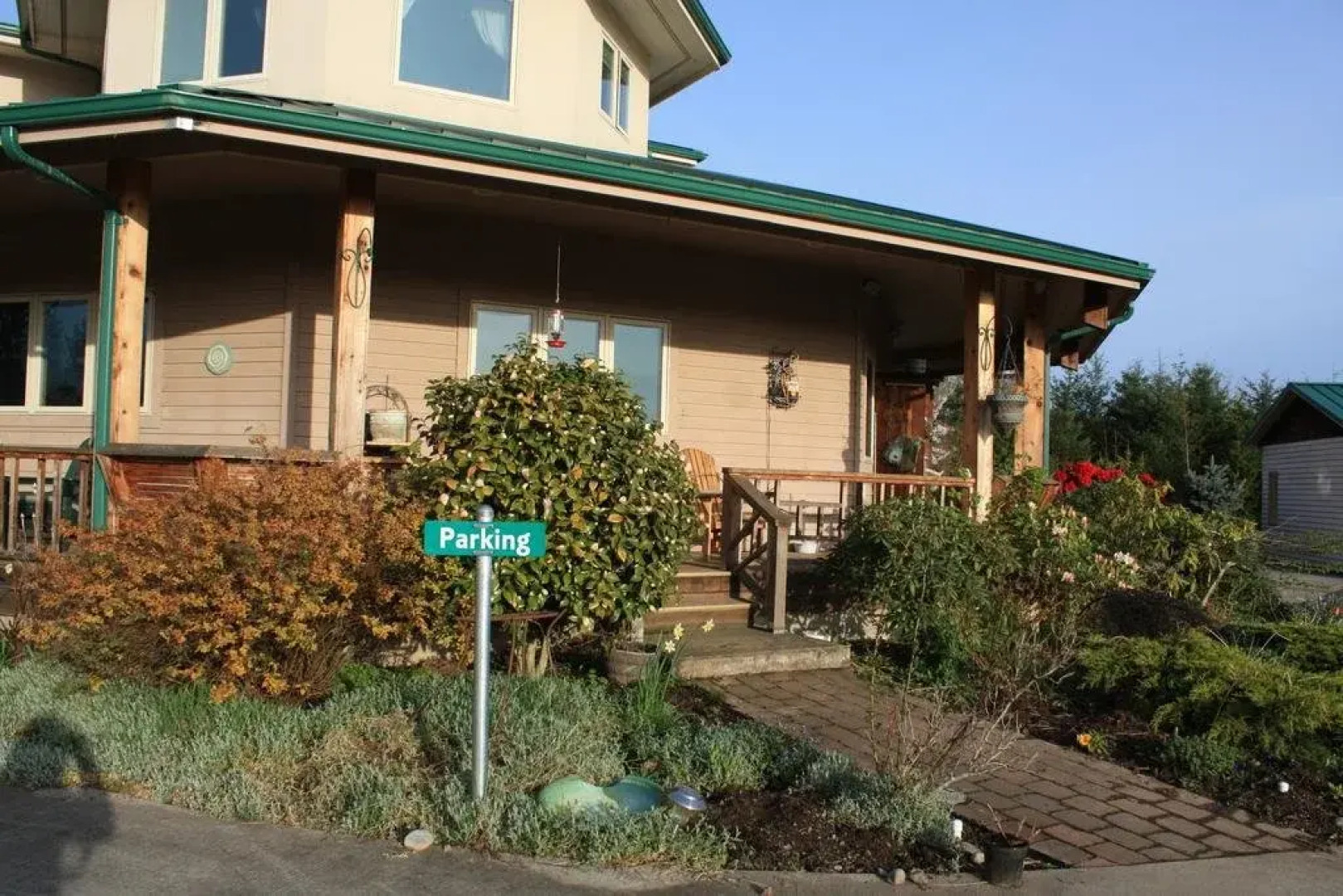 Axton Road Bed & Breakfast