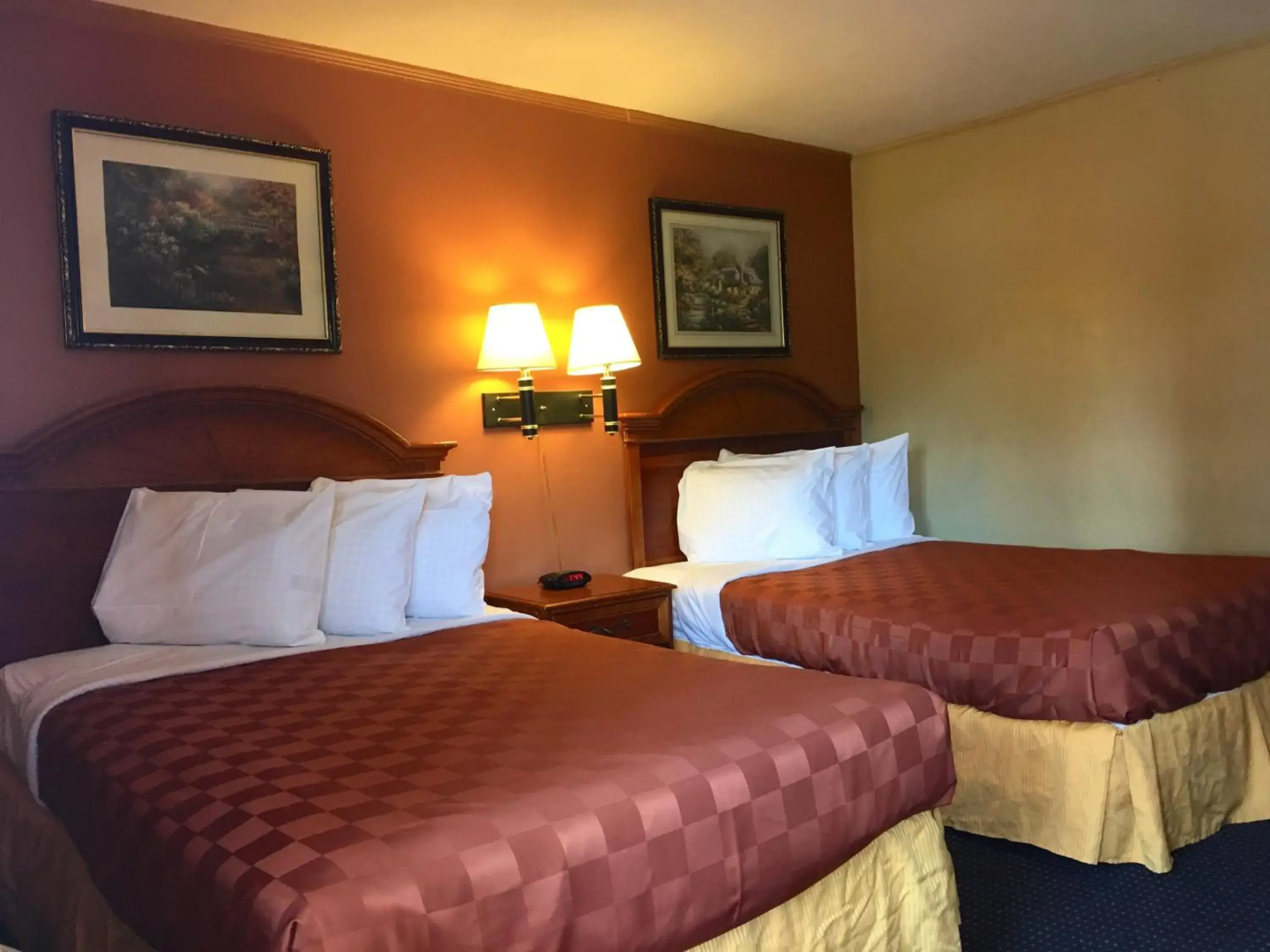 Red Carpet Inn