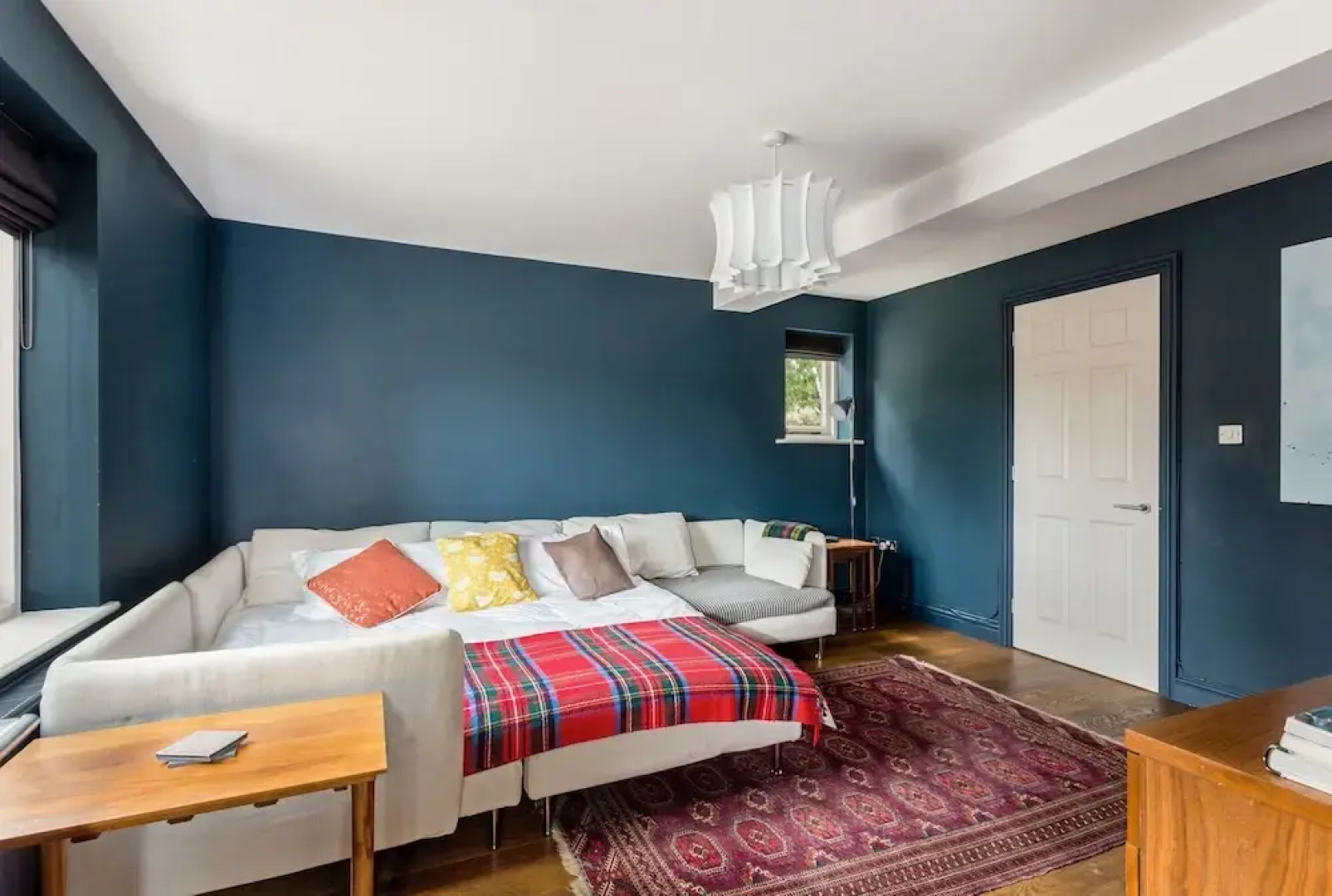 Spacious & Stylish Cotswold Family home