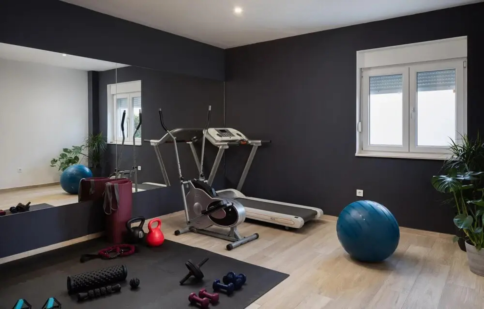 Beautiful Home in Pakostane With 4 Bedrooms, Wifi and Outdoor Swimming Pool