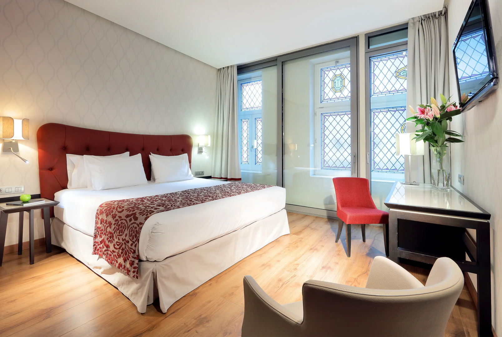 Отель Eurostars Plaza Mayor