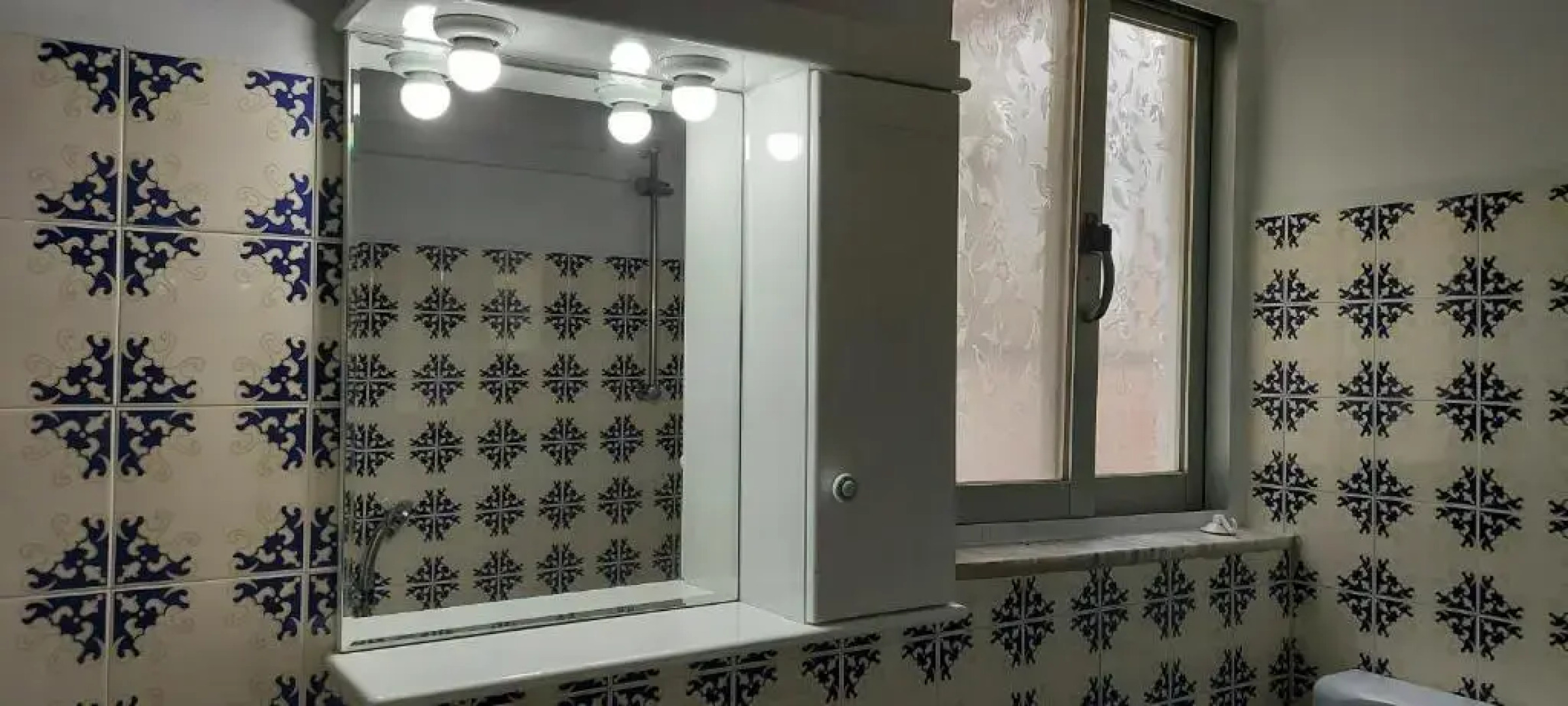 Airport Friendly House 4