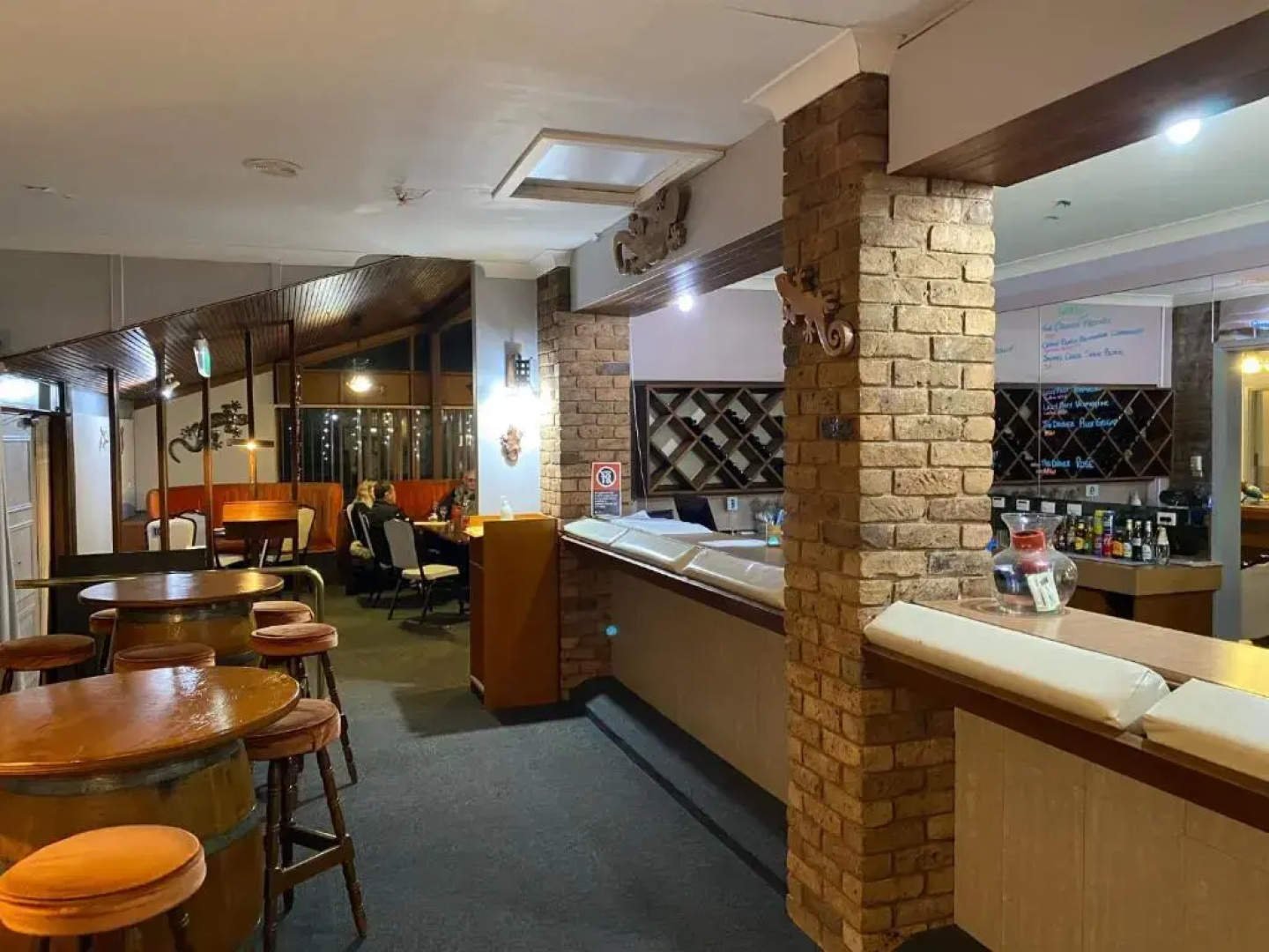 Gateway Motor Inn