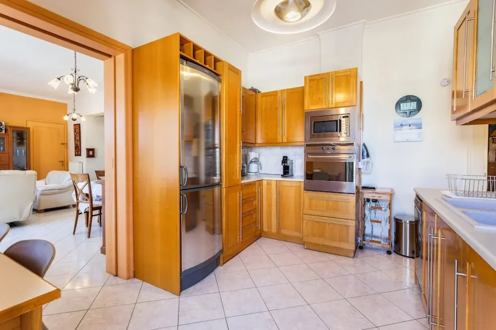 Ranias Luxurious Apartment
