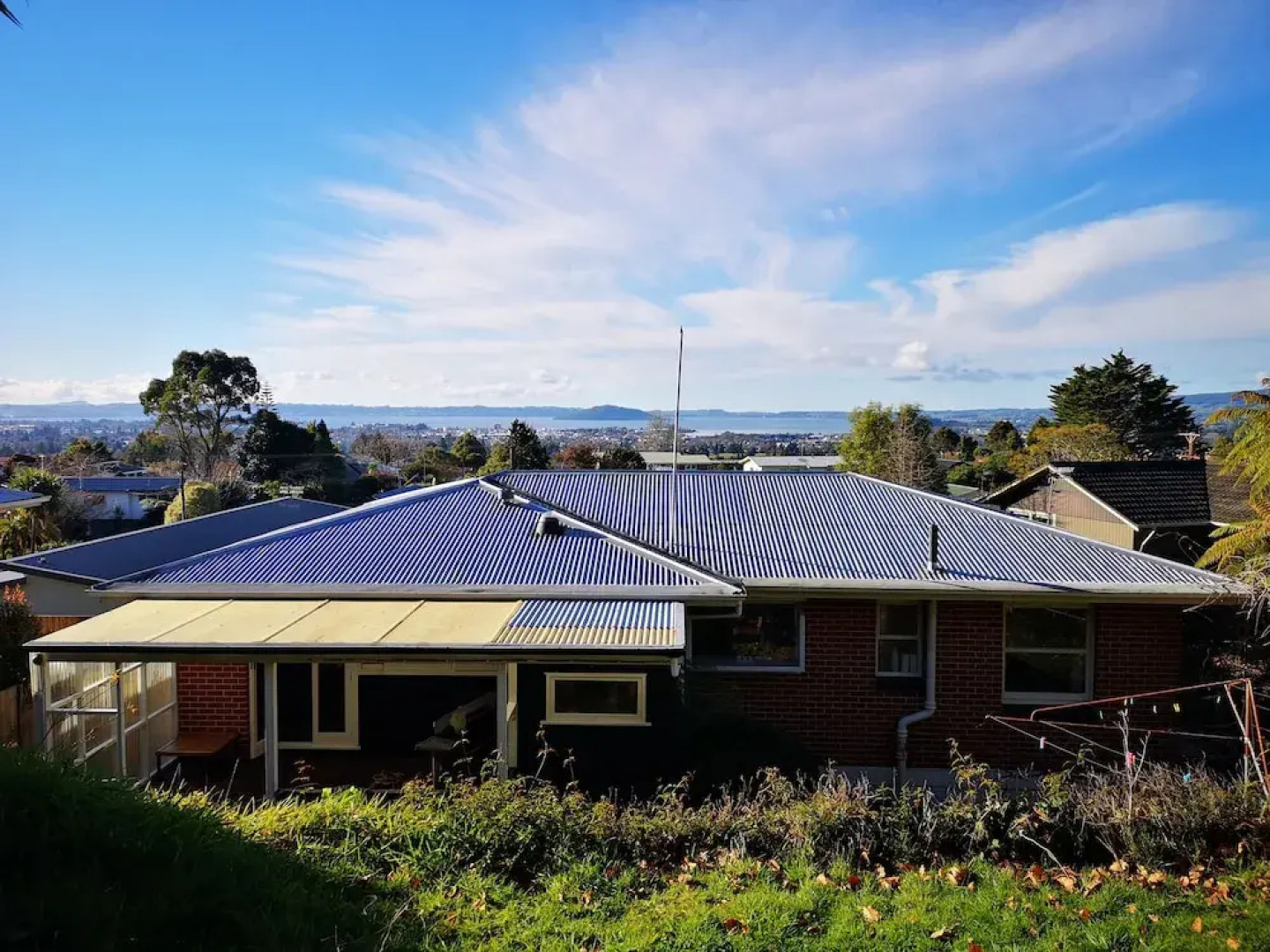 Hillside Heaven Quiet & Comfortable