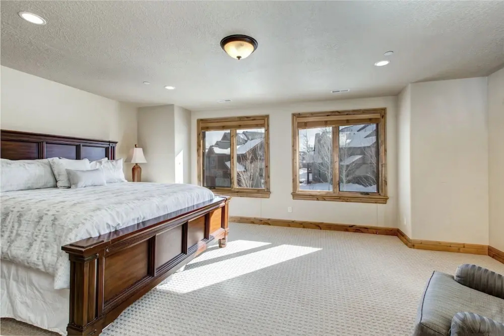 3br W/ Balconies, Hot Tub & Views - Near Gondola 3 Bedroom Townhouse