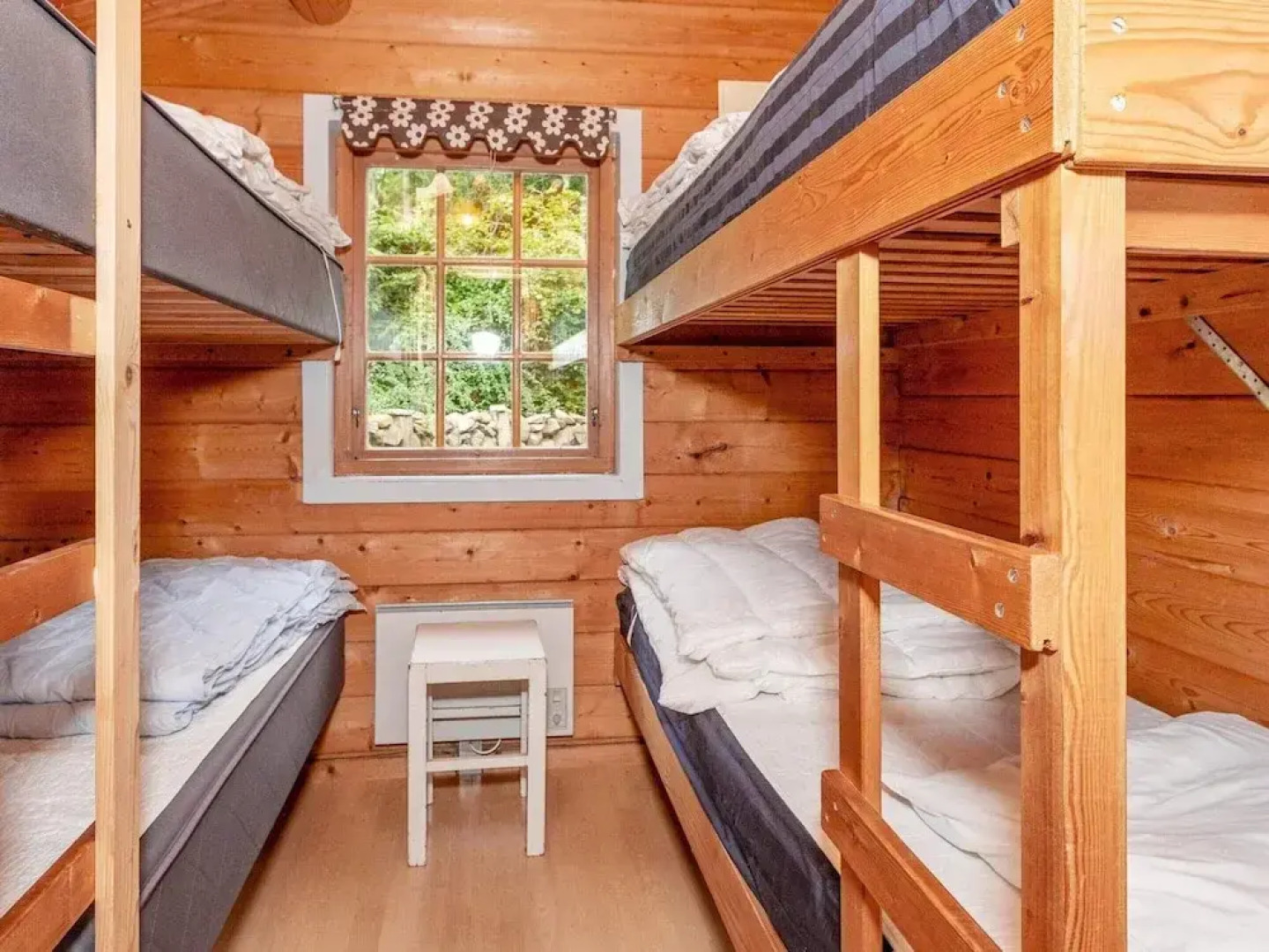 6 Person Holiday Home in Roslev