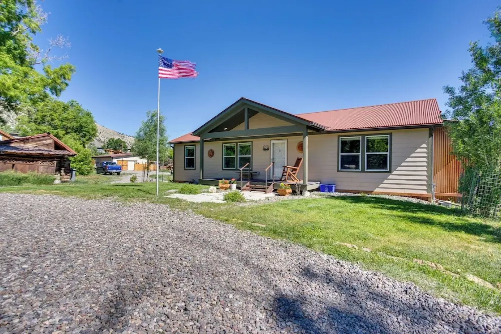 Spacious Home w/ Deck: 5 Mi to Ridgway State Park!