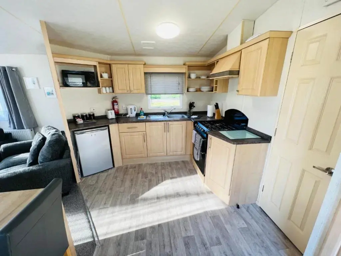 3 Bedroom Caravan KG37, Dog Friendly, Shanklin, Isle of Wight