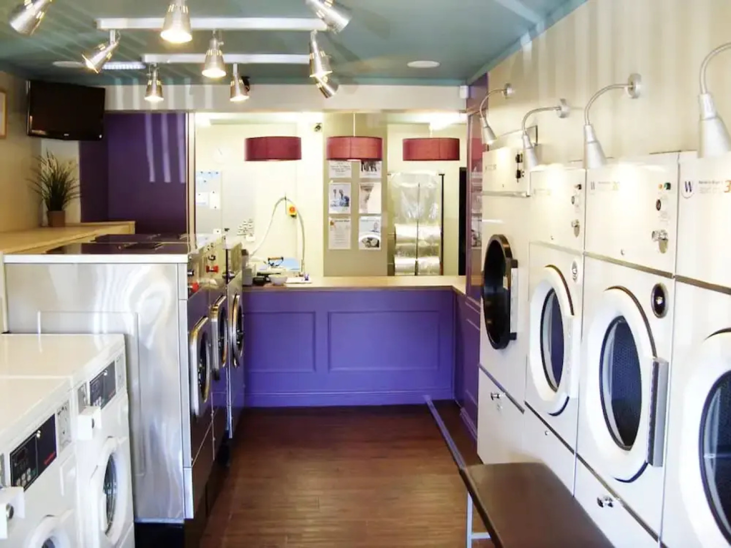 PWTC Bistari Service Apartment