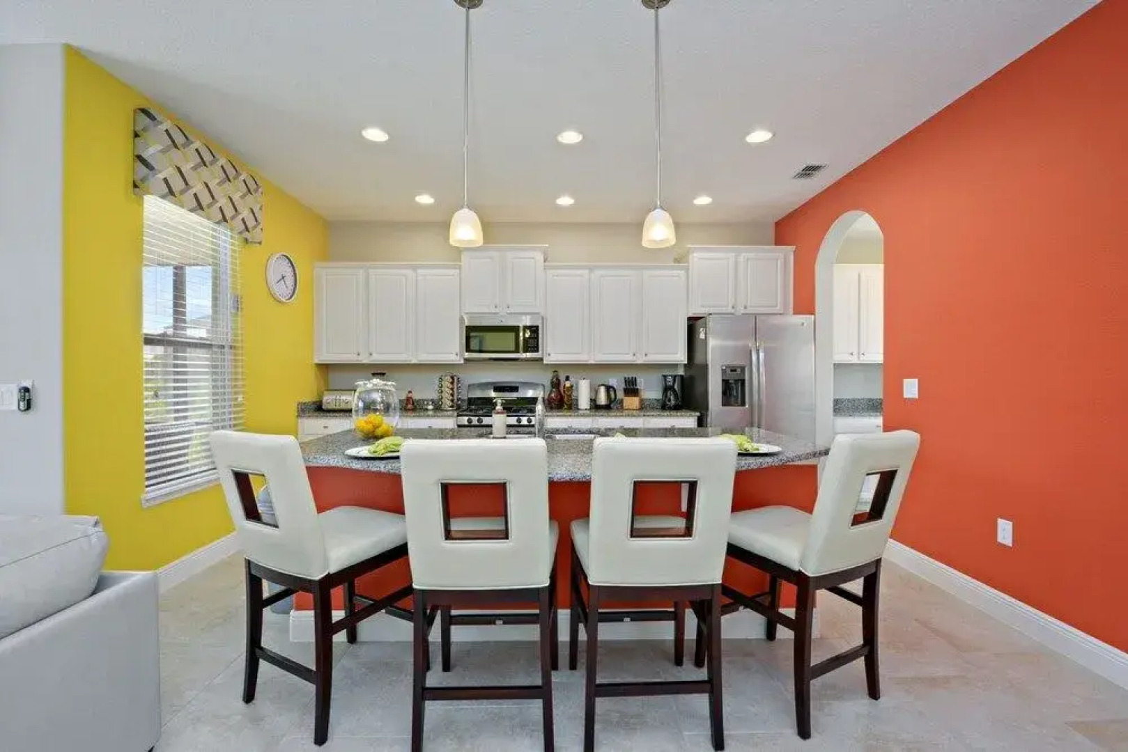 Gated Resort, Private Pool & Spa, Lots of Space!!