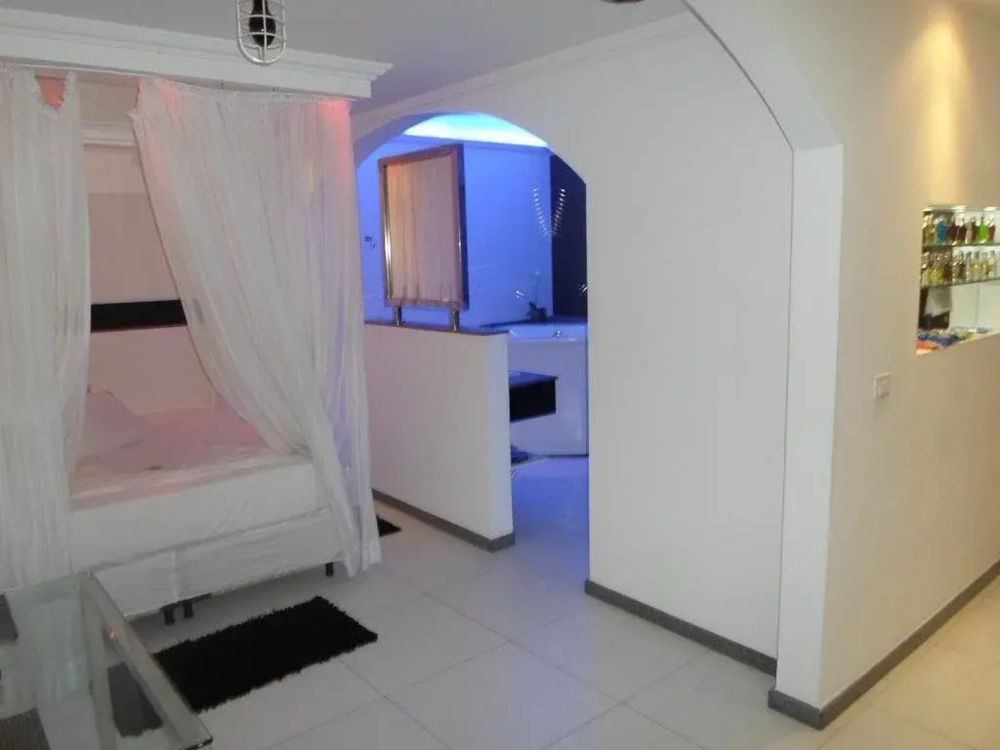 Flash Motel - Adults Only