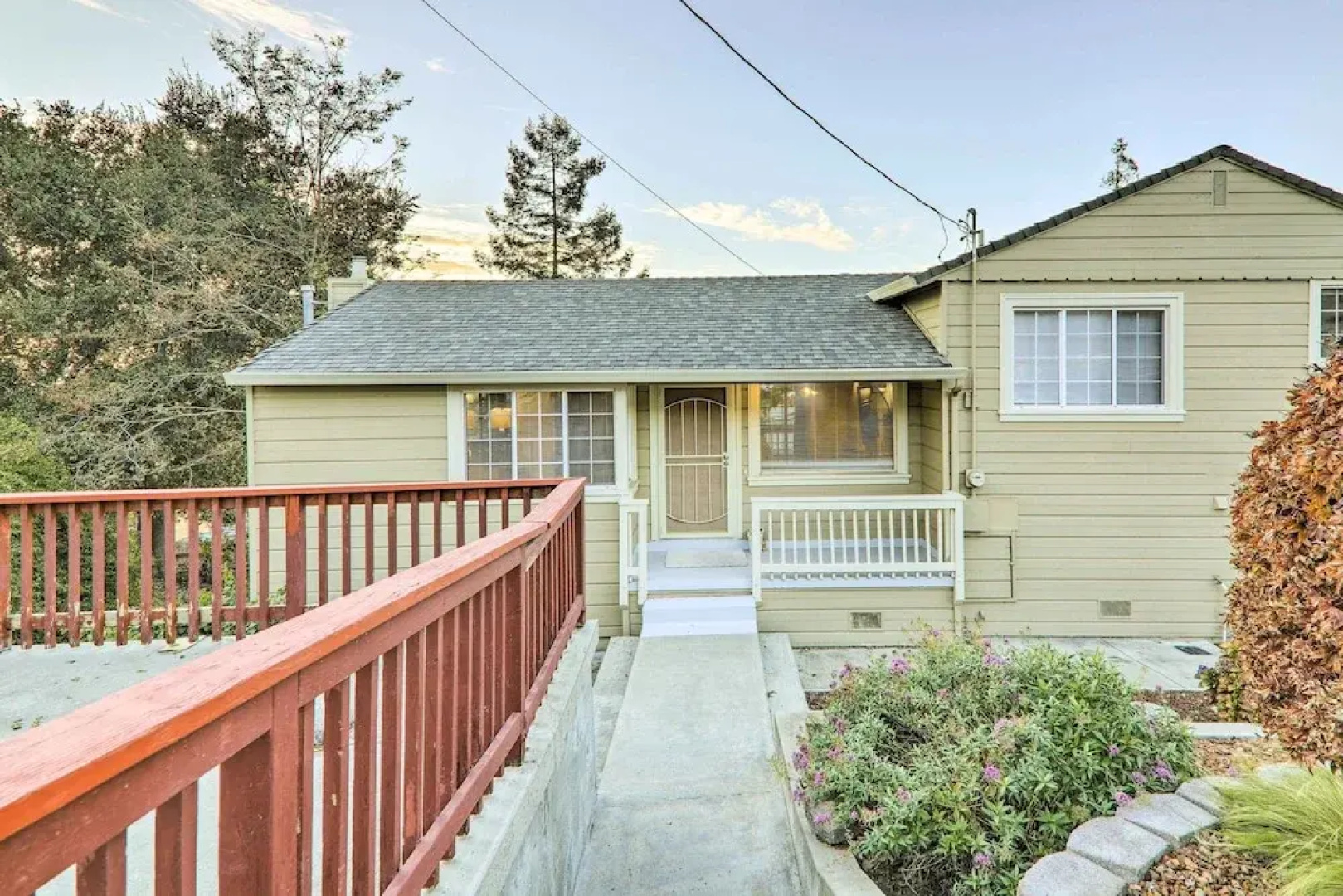 Castro Valley Home w/ Bay Area Views!