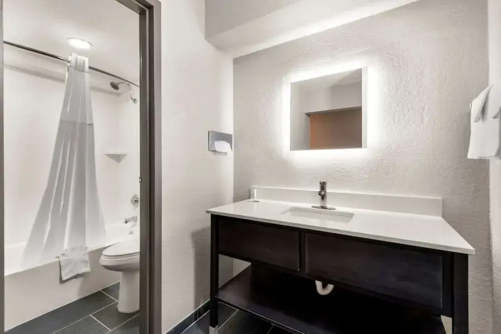 Best Western Claridge Motor Inn