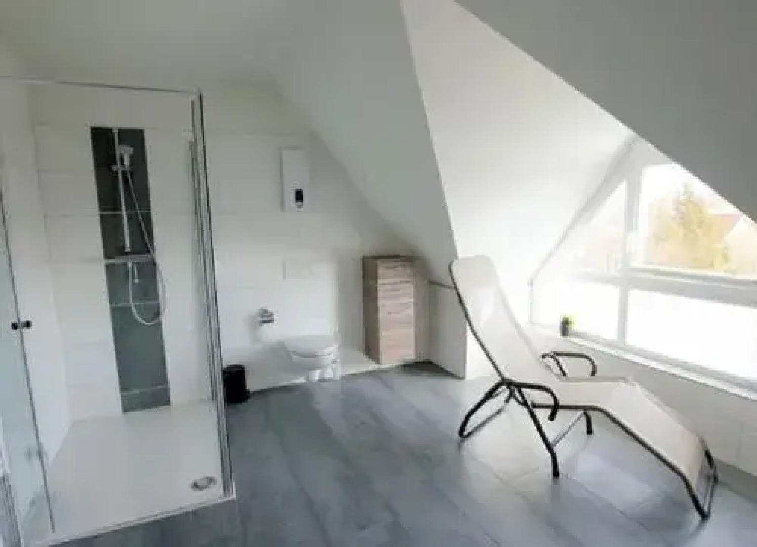 Boje 8; wunderschöne, großzügige Ferienwohnung für bis zu 5 Personen mit Balkon und Sauna