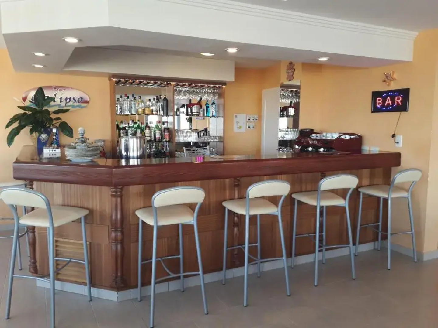 Hotel Colonos