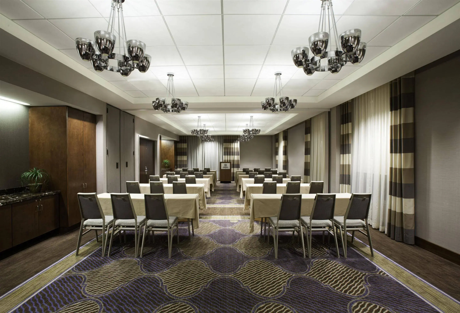 Sheraton Pittsburgh Airport Hotel