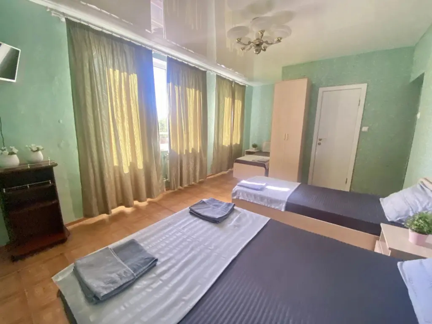 Guest House on Krasnykh Partizan Street