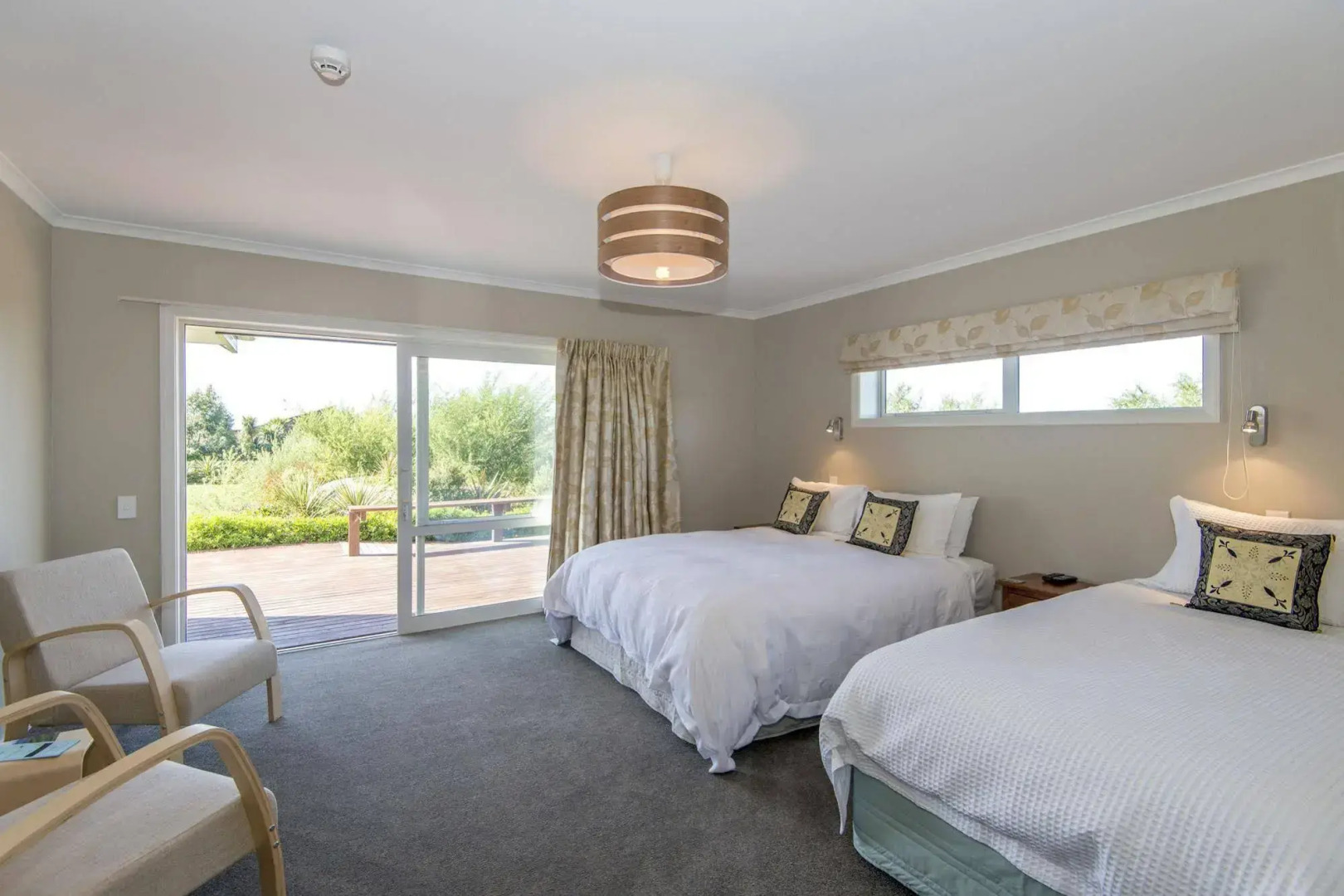 Ribbonwood Country House