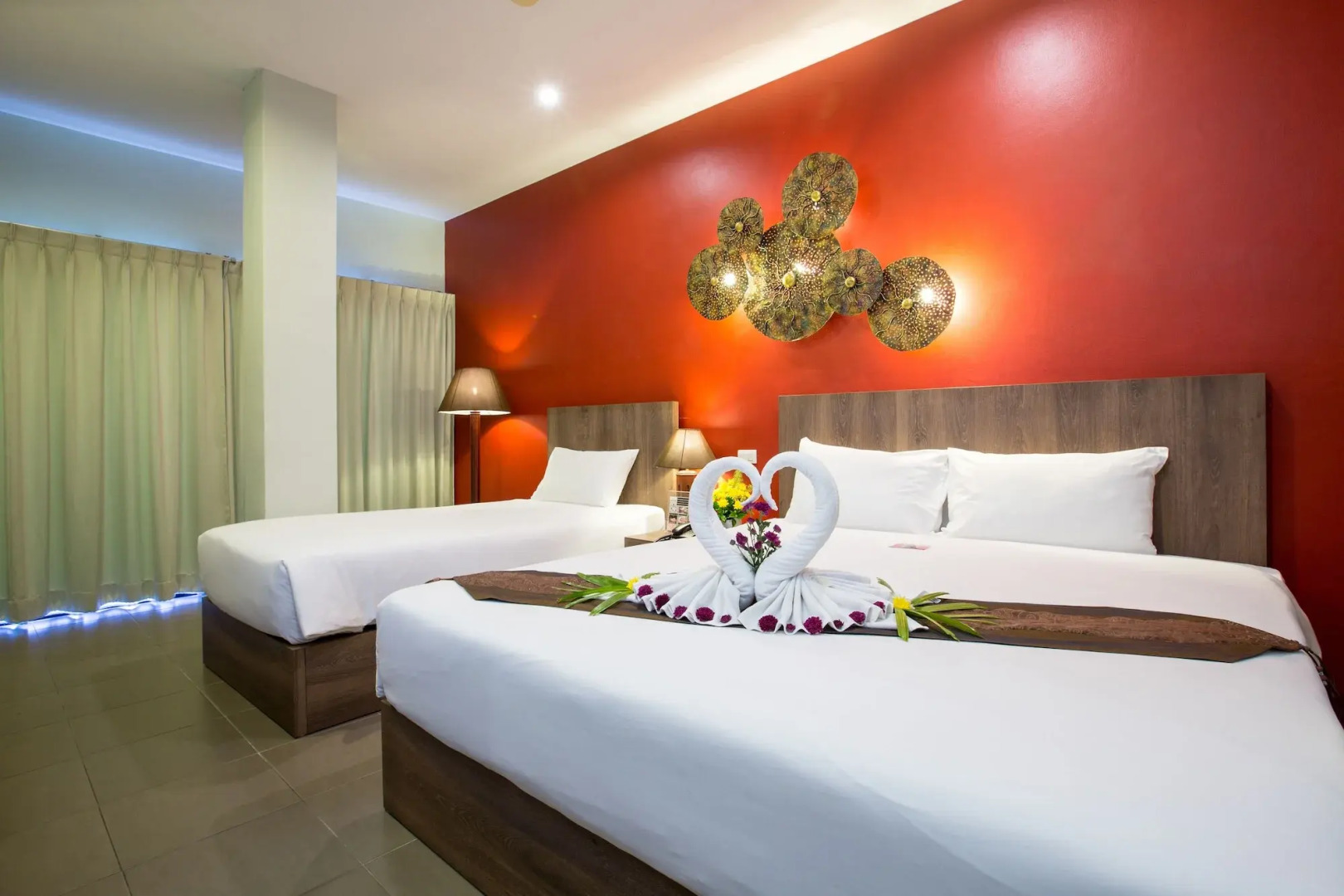 YouDee Hotel Patong (formerly Meir Jarr Hotel)