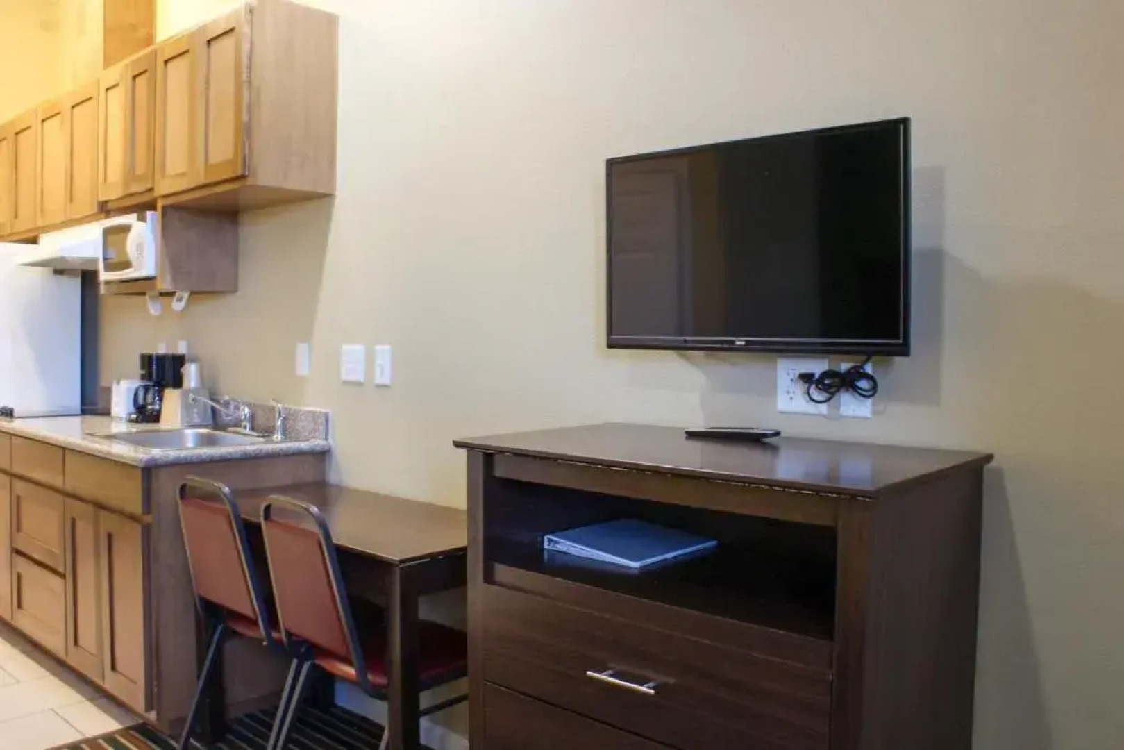 Texas Bungalows Hotel & Hotel Que at Lakeline Austin Cedar Park