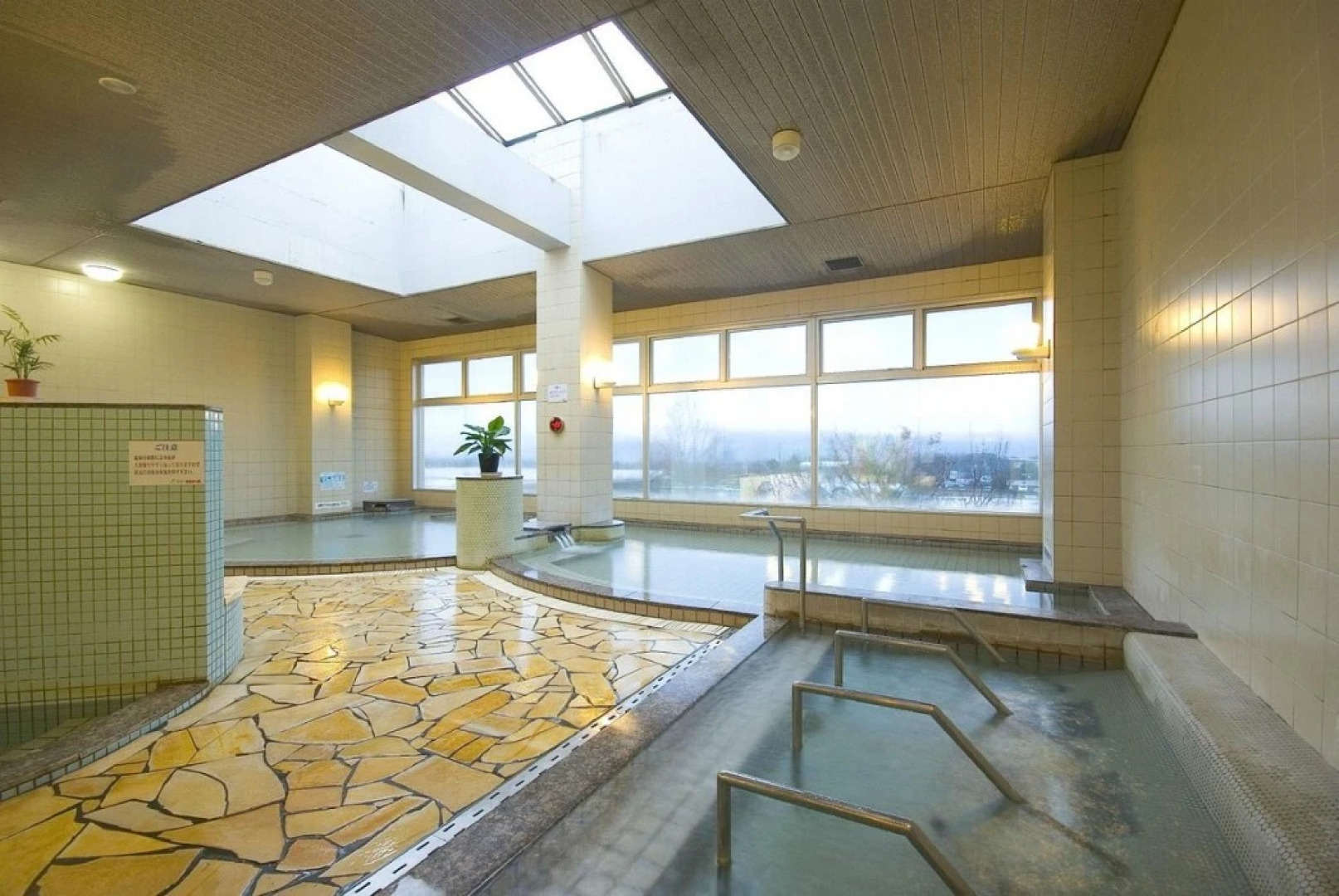 Aso Kumamoto Airport Hotel Eminence