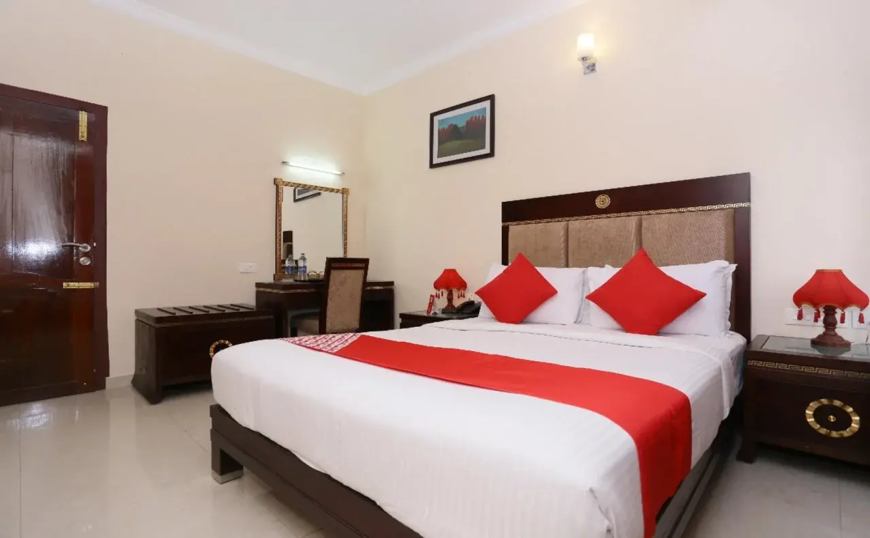 OYO 1717 Ridges Hotel