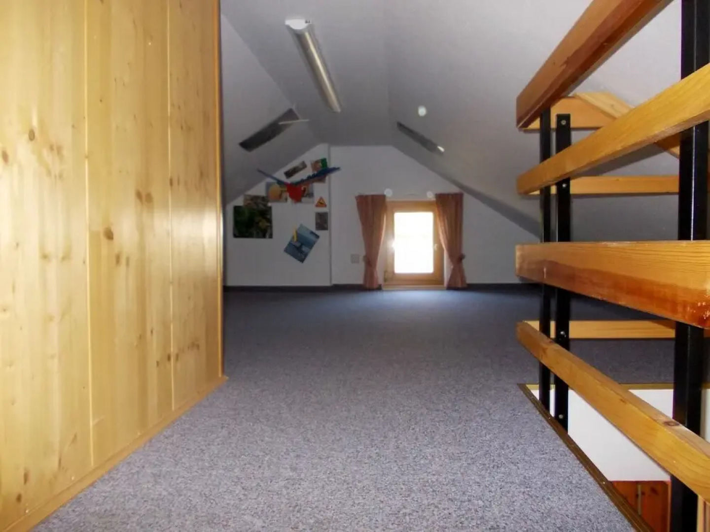 Sunlit Holiday Home near Town Center in Marlow