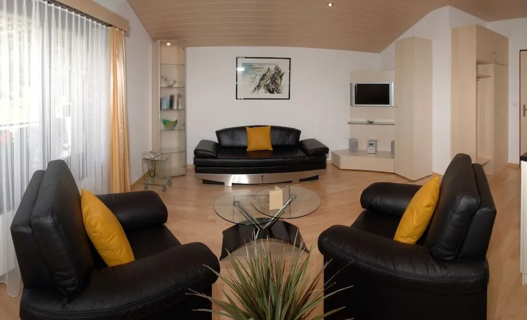 Rubin and Saphir Diamond Apartments