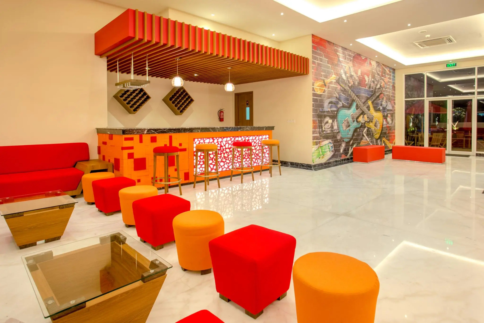 Front One Hotel Purwodadi