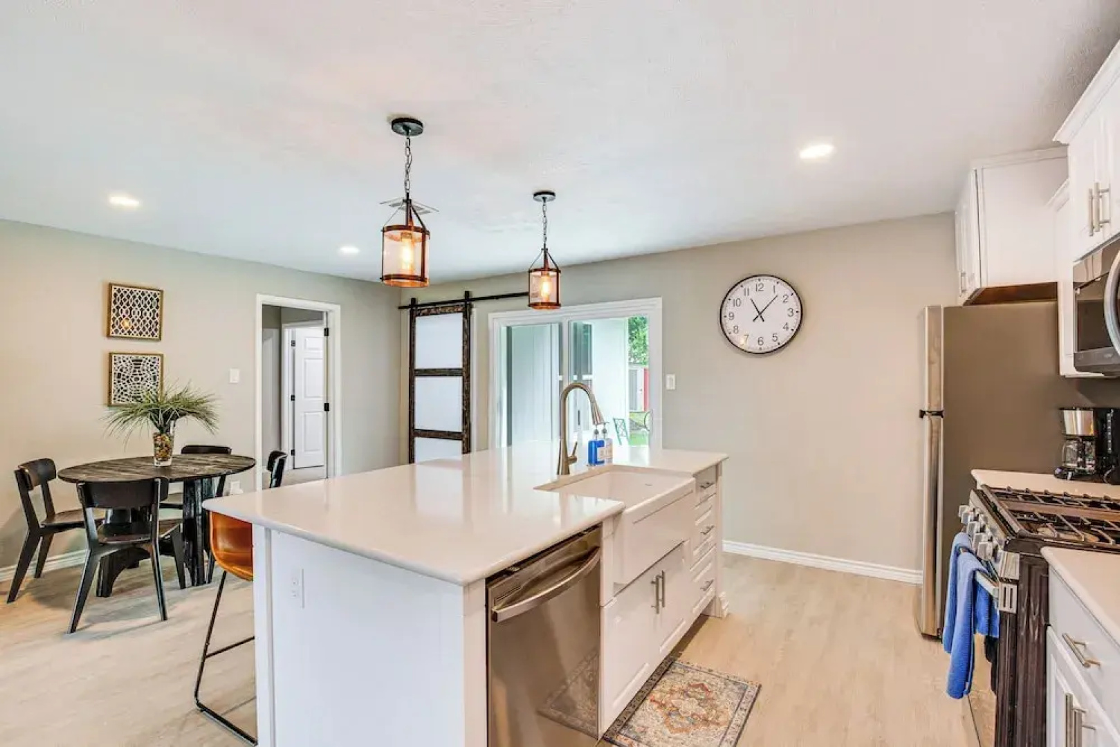 Walk to Lewisville Lake: Dog-friendly Texas Home