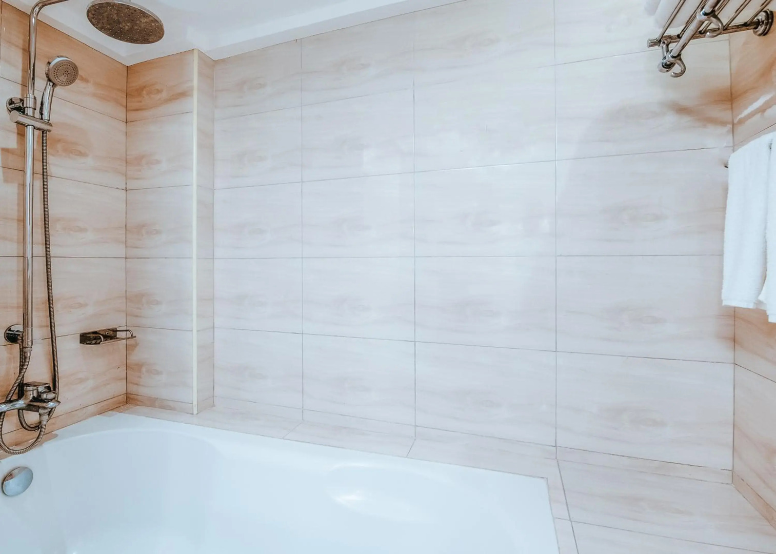 Holiday Inn Dar Es Salaam City Center by IHG