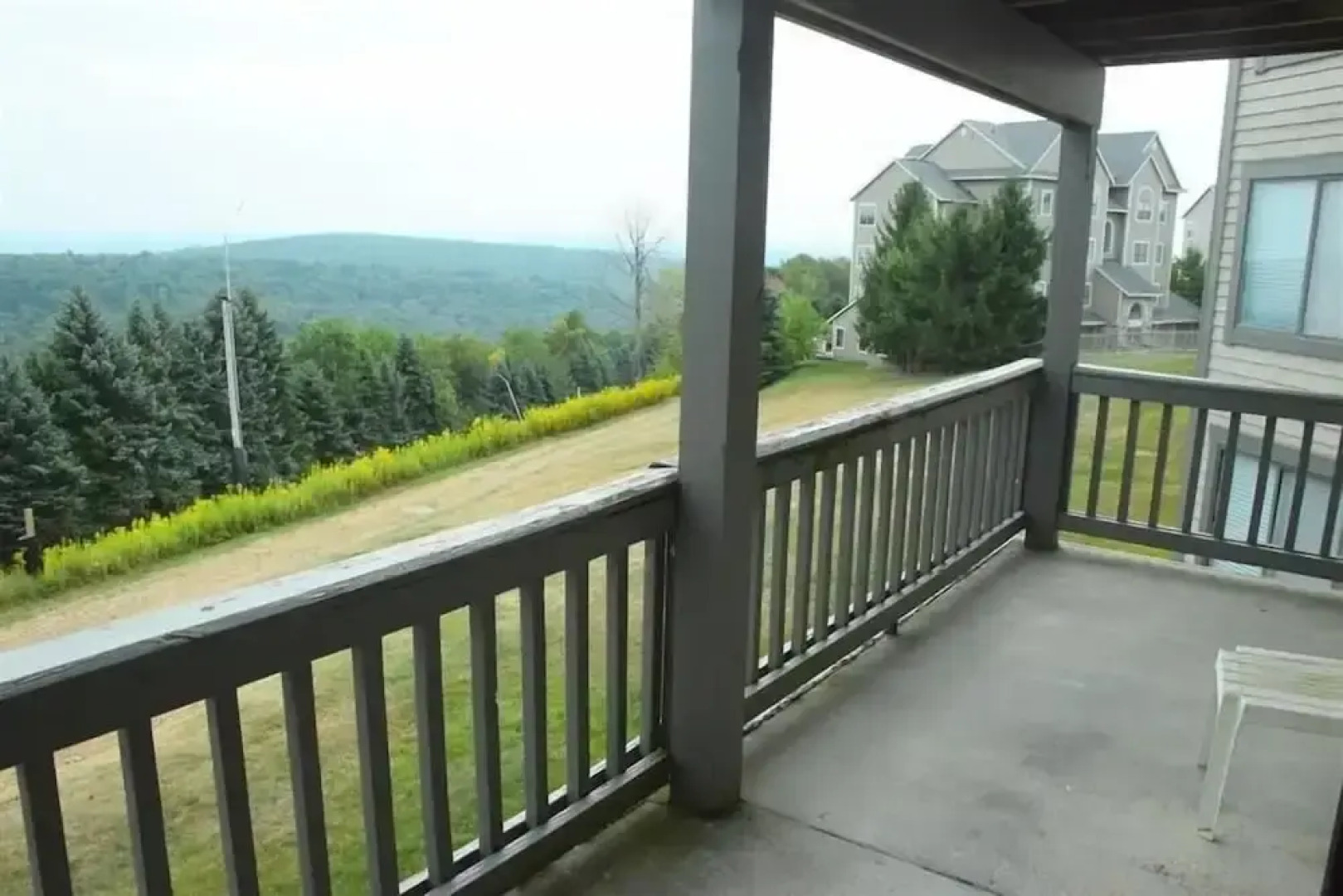 Seven Springs 3 BR Condo, Mountain Views! by RedAwning