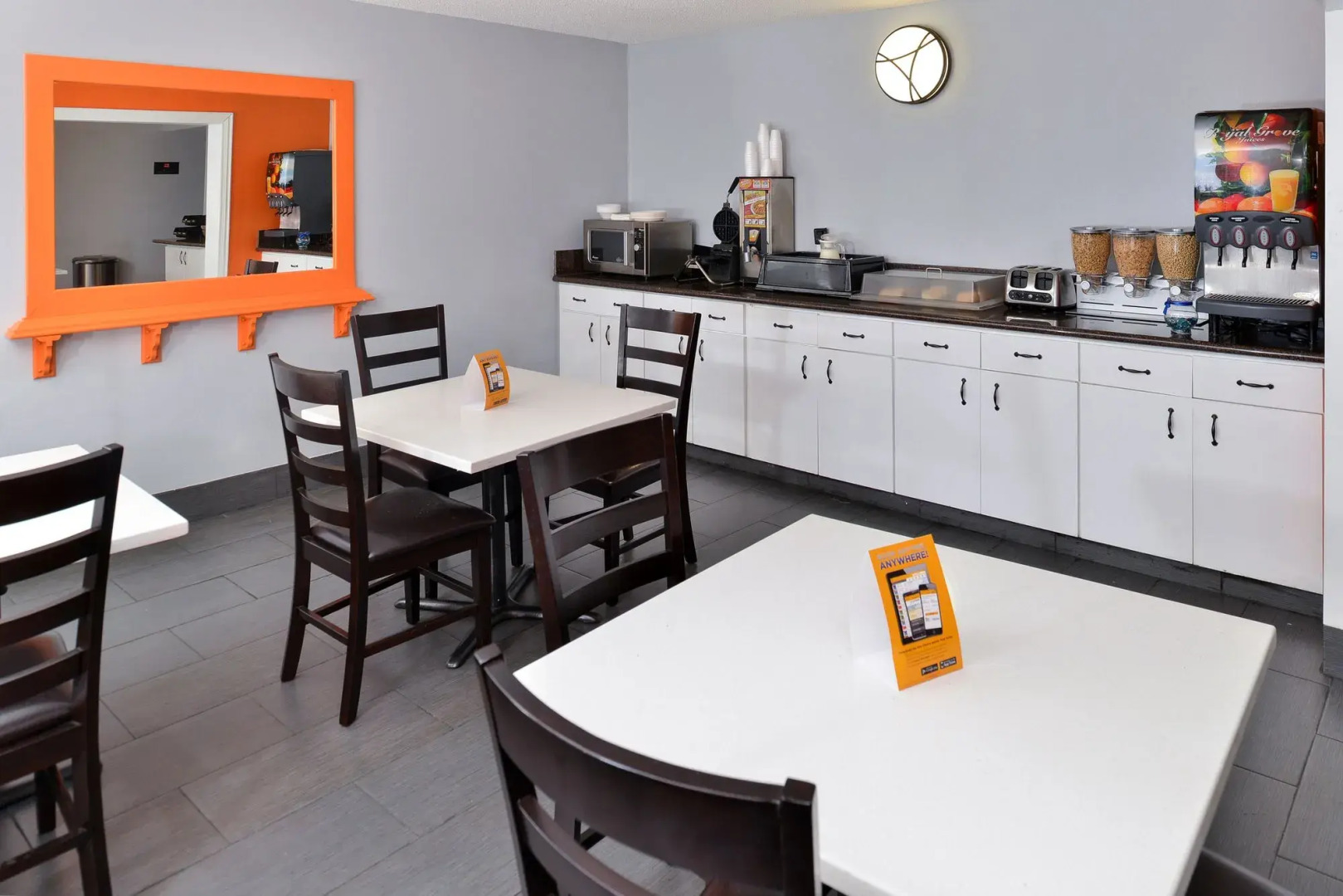 Econo Lodge Tacoma Mall